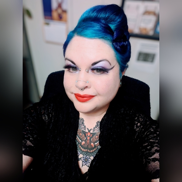 Retro dresses and authentic 90s and Y2K clothing from my ill-spent youth 😆 - Picture 2 of 5